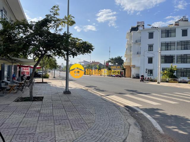 Nhà mặt phố bán