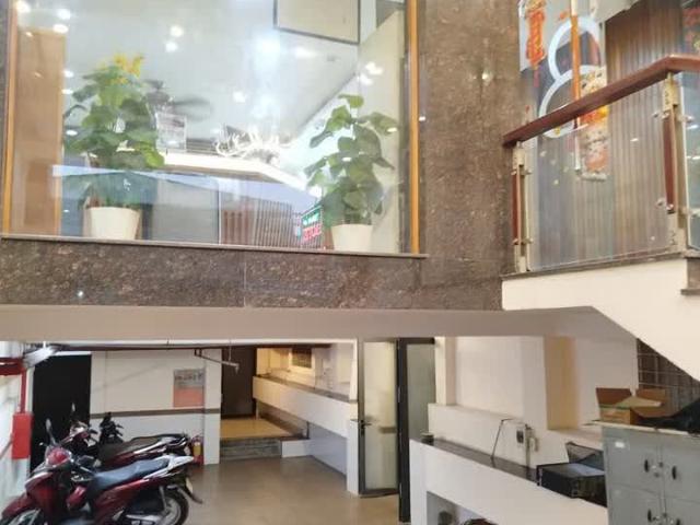 Nhà mặt phố bán tại Khuôn viên UBND Thành phố Hồ Chí Minh, Thành phố Hồ Chí Minh