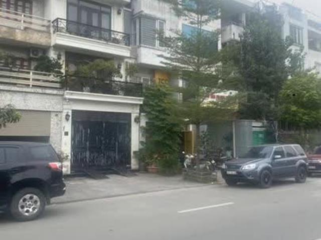 Biệt Thự bán tại Hoàn Kiếm, Hà Nội