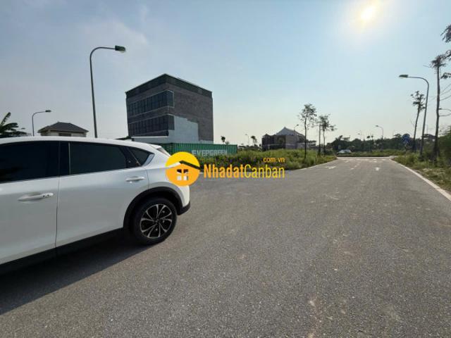 Mặt bằng bán
