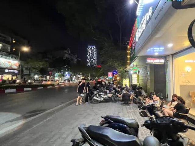 Nhà mặt phố bán tại Hoàn Kiếm, Hà Nội