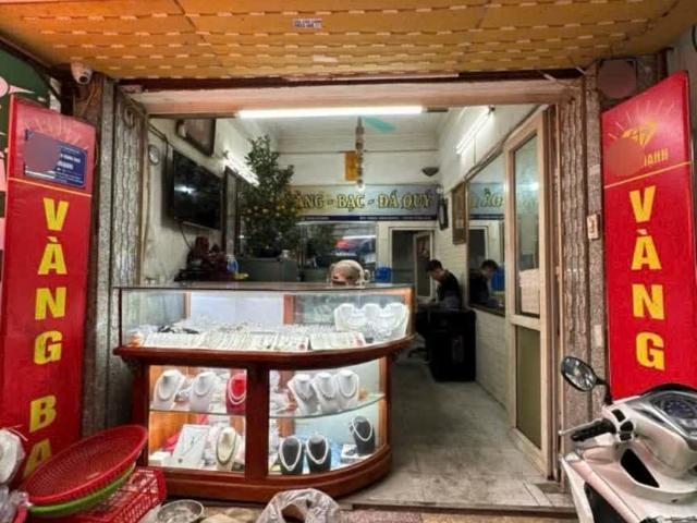 Nhà mặt phố bán tại Hoàn Kiếm, Hà Nội