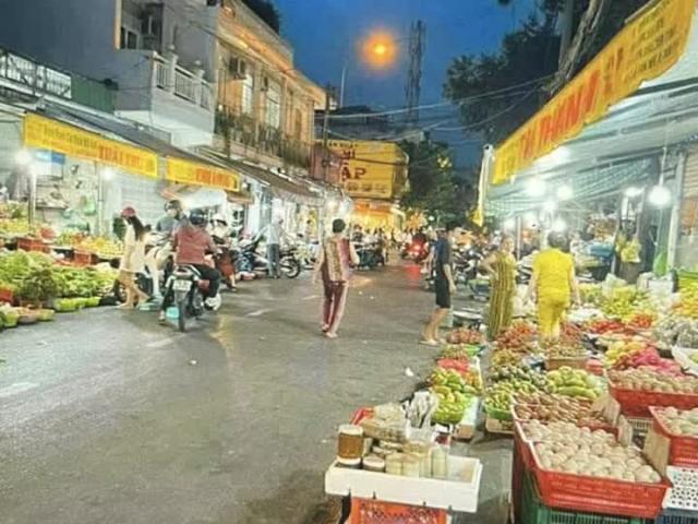 Nhà mặt phố bán tại Hoàn Kiếm, Hà Nội