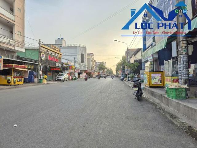 Nhà mặt phố bán tại Đồng Nai