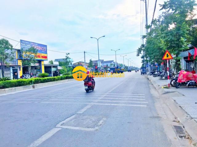 Nhà mặt phố bán