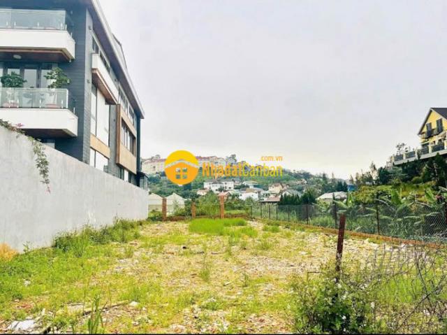 Mặt bằng bán