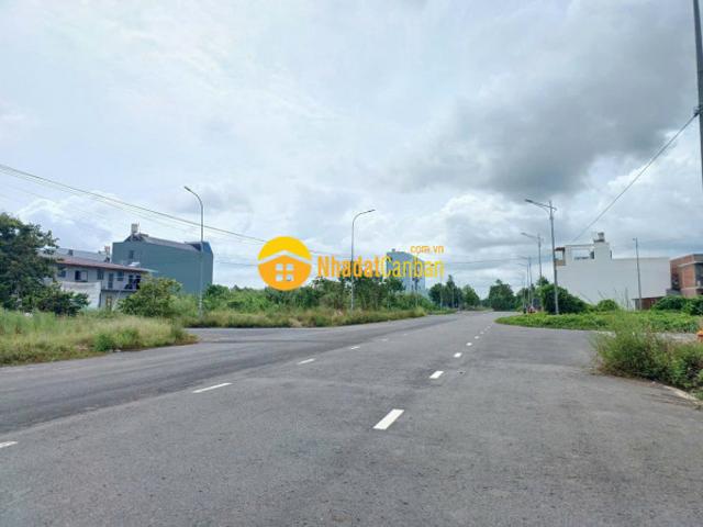 Mặt bằng bán