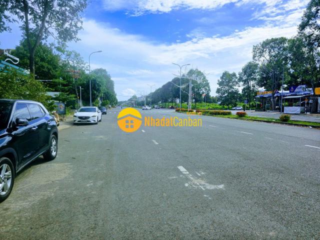 Mặt bằng bán