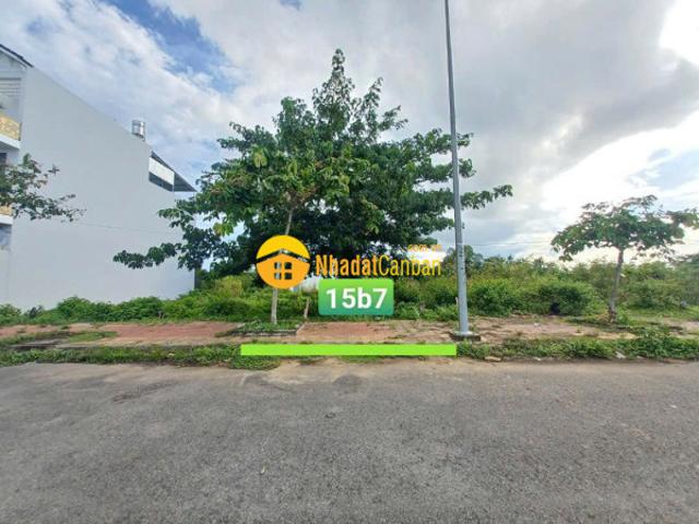 Mặt bằng bán