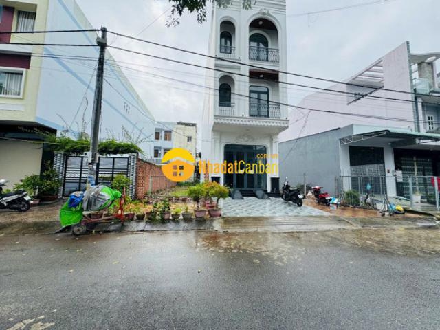 Mặt bằng bán