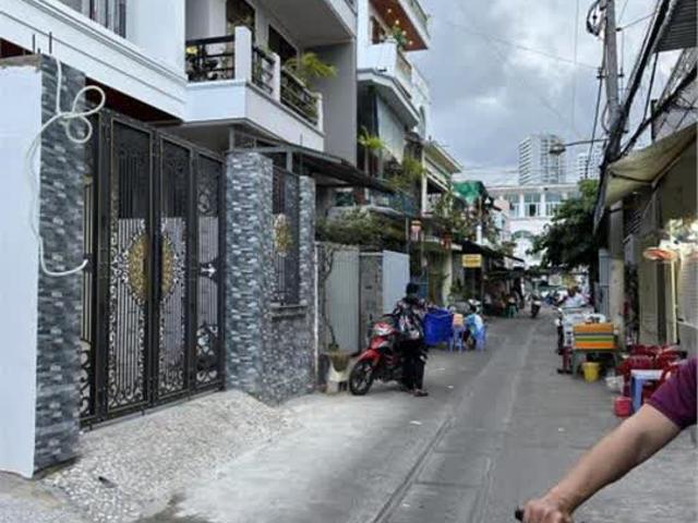 Nhà mặt phố bán tại Gia Lai