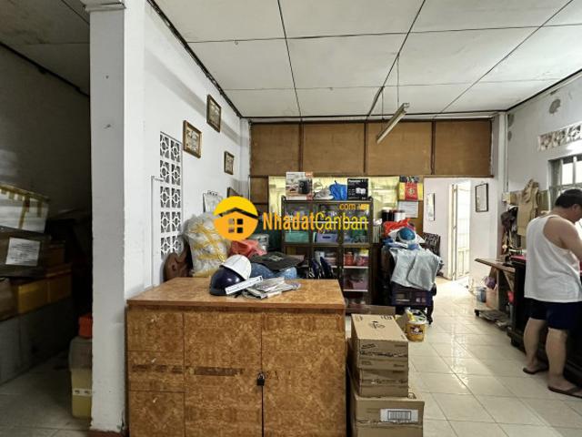 Nhà mặt phố bán