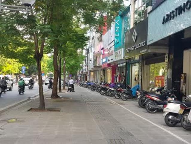 Nhà mặt phố bán tại Hoàn Kiếm, Hà Nội