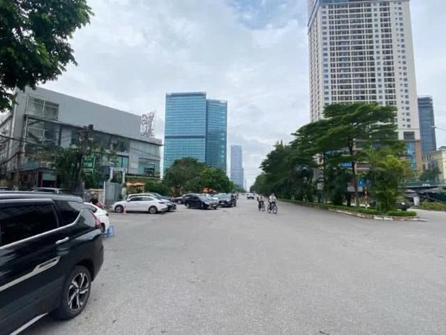 Nhà mặt phố bán tại Hoàn Kiếm, Hà Nội