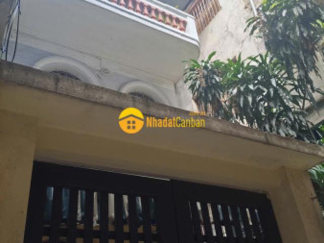 Nhà mặt phố bán