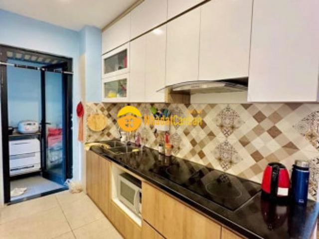 Nhà mặt phố bán