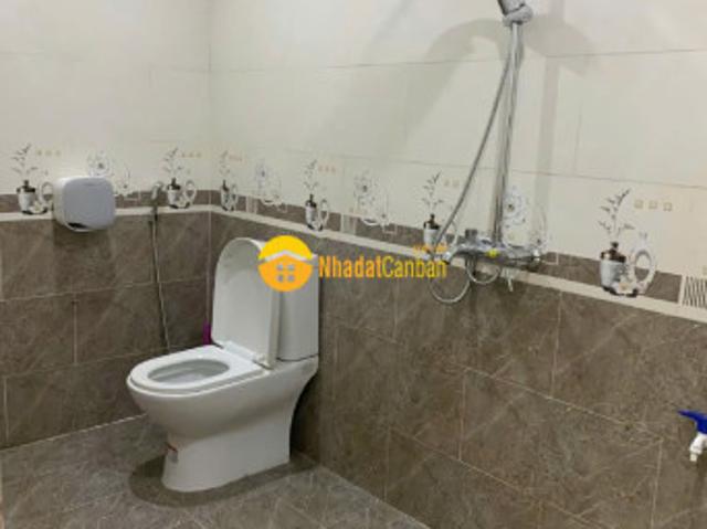 Nhà mặt phố bán