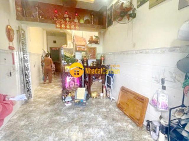 Nhà mặt phố bán