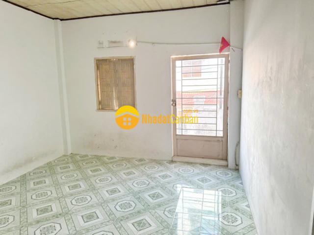 Nhà mặt phố bán