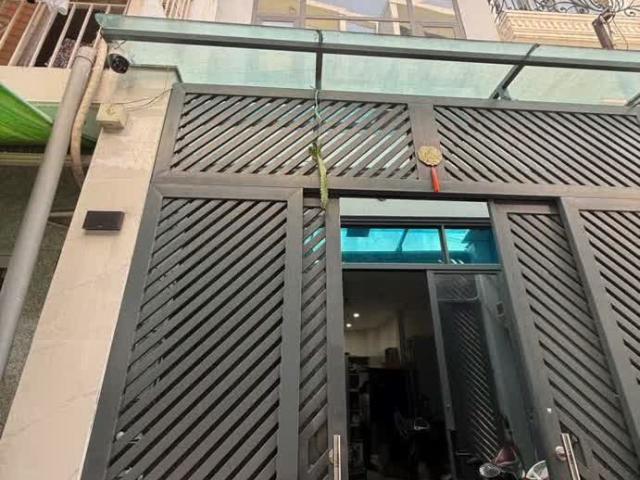 Nhà mặt phố bán tại Khuôn viên UBND Thành phố Hồ Chí Minh, Thành phố Hồ Chí Minh