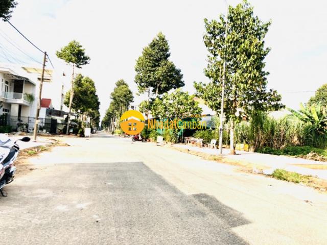 Nhà mặt phố bán