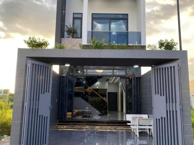 Nhà mặt phố bán
