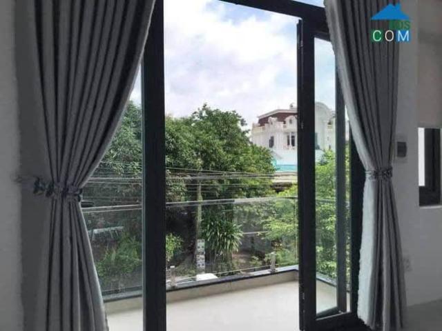 Nhà mặt phố bán