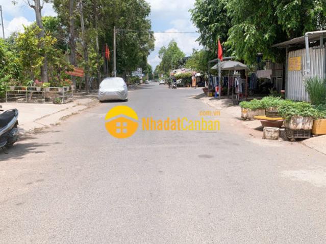 Nhà mặt phố bán