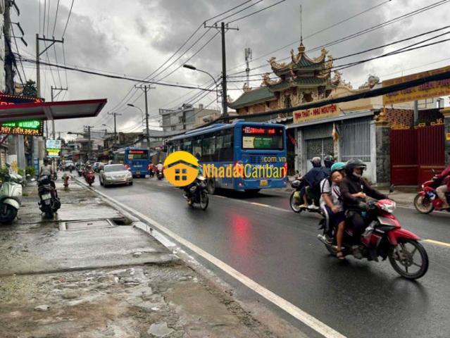 Nhà mặt phố bán