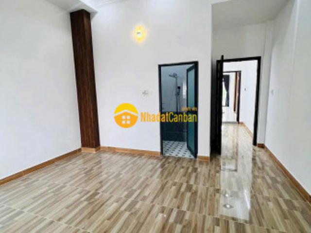 Nhà mặt phố bán