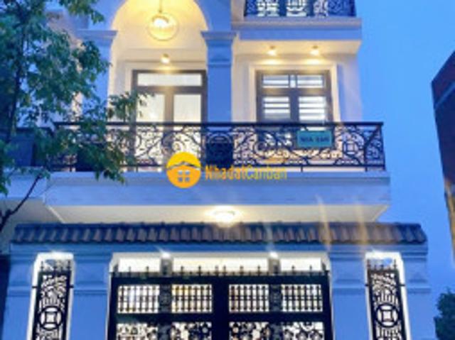 Nhà bán tại Hồ Chí Minh
