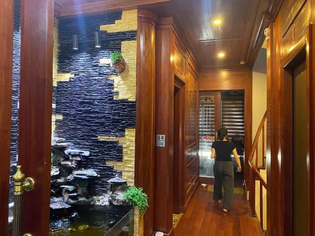 Nhà mặt phố bán