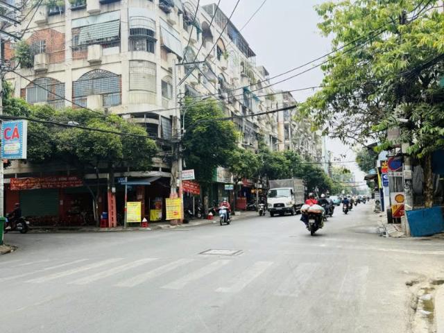Nhà mặt phố bán