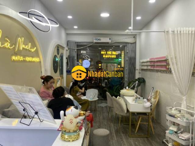 Nhà mặt phố bán