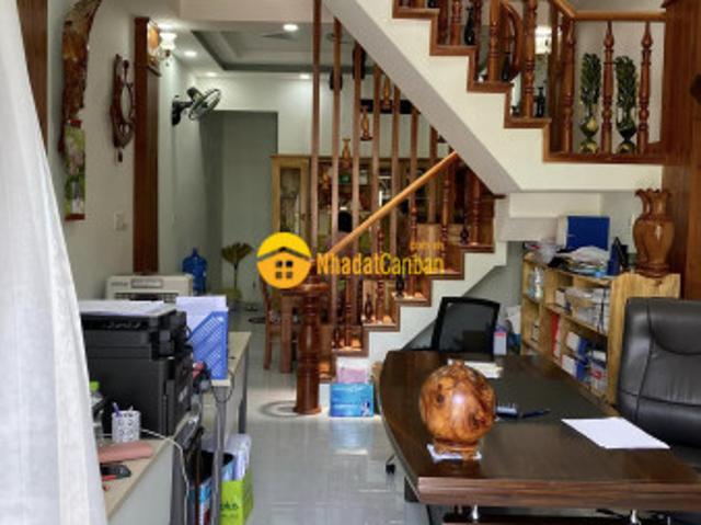 Nhà mặt phố bán