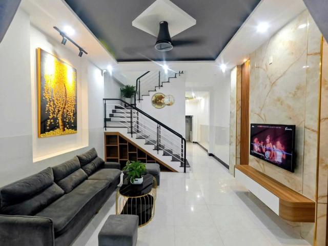 Nhà mặt phố bán