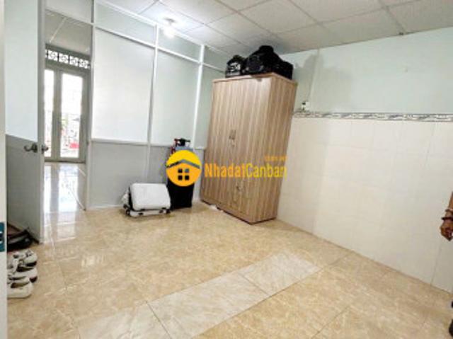 Nhà mặt phố bán
