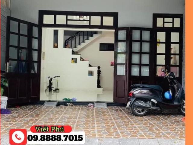 Nhà mặt phố bán