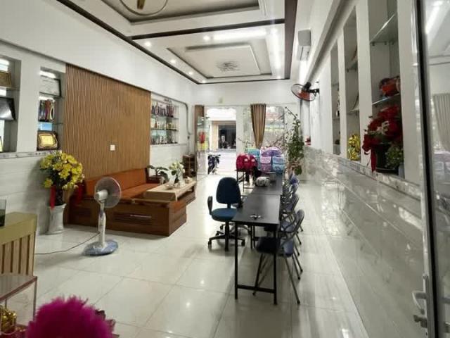 Nhà mặt phố bán tại Quảng Ngãi