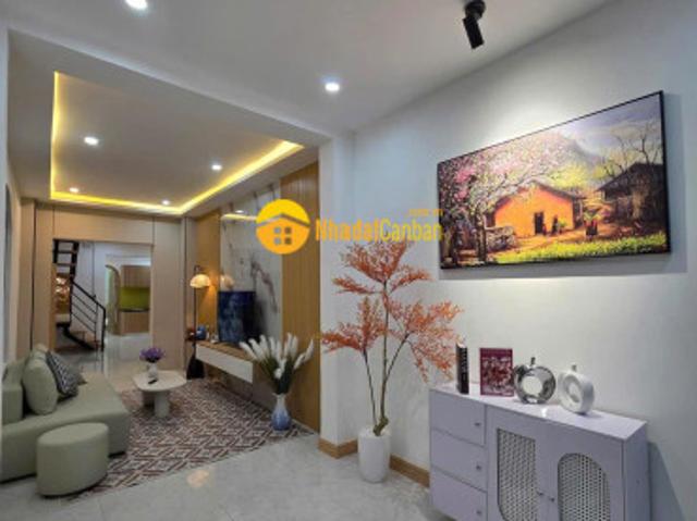 Nhà mặt phố bán