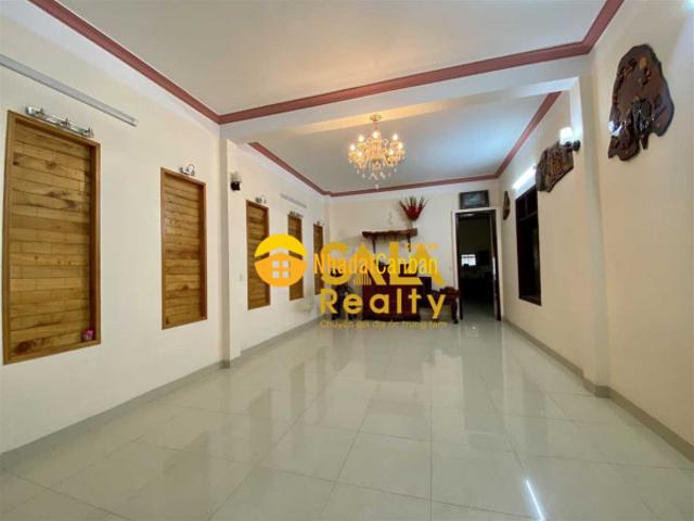 Nhà mặt phố bán tại Buôn Hồ