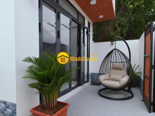 Nhà mặt phố bán