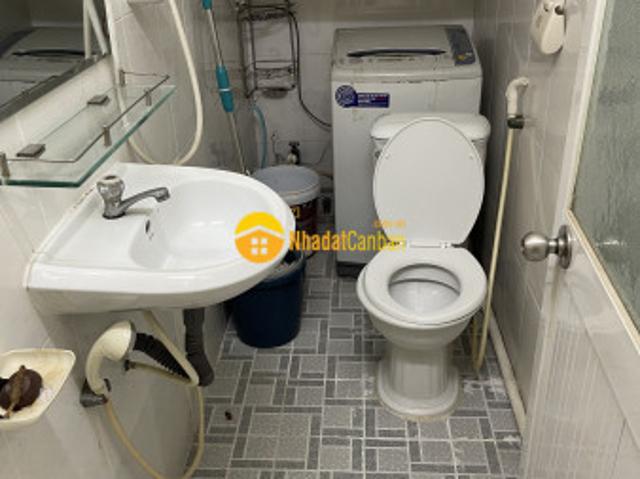 Nhà mặt phố bán