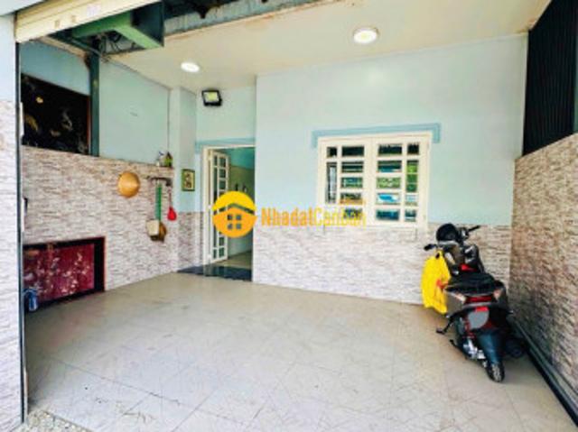 Nhà mặt phố bán