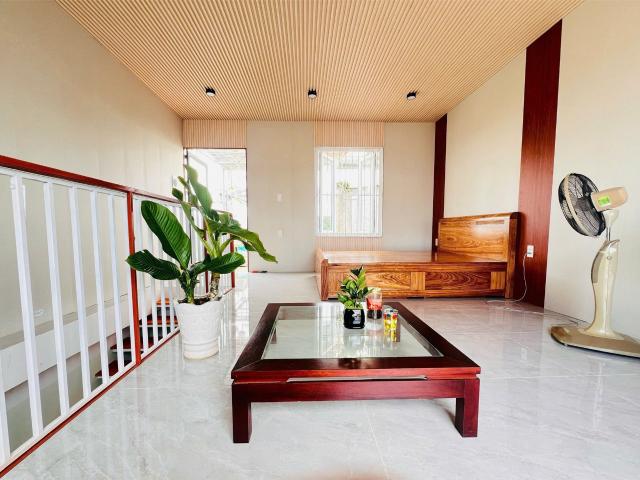Nhà mặt phố bán