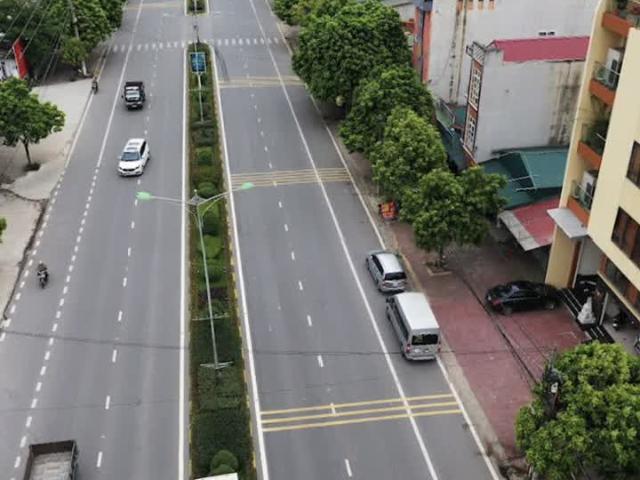 Nhà mặt phố bán