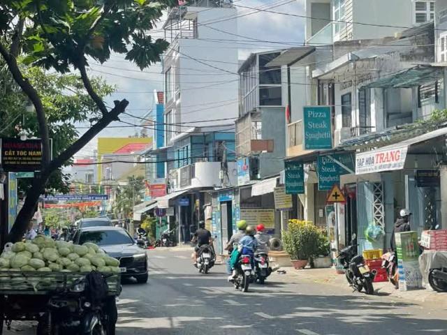 Nhà mặt phố bán tại Gia Lai
