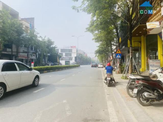Nhà mặt phố bán