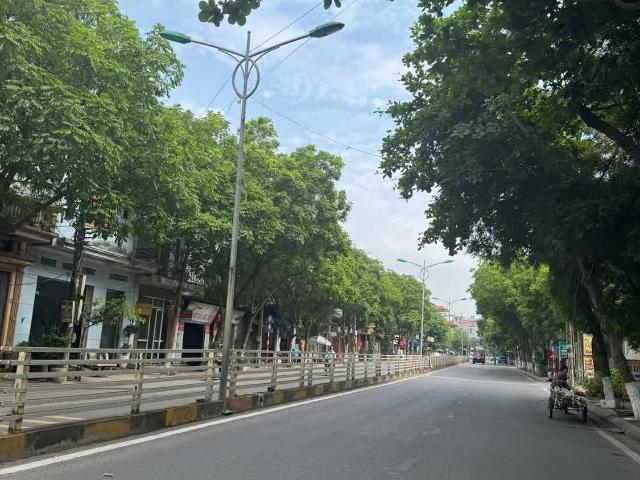Nhà mặt phố bán
