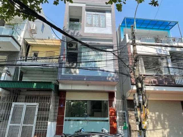Nhà mặt phố bán tại Quảng Ninh